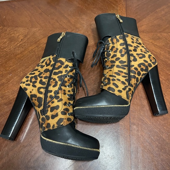 Italina Leopard  Ankle Bootie boots platform chunky heel - Picture 7 of 12